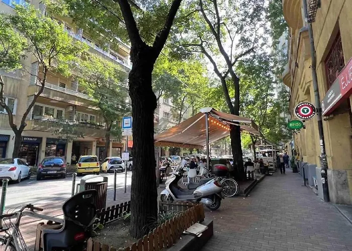 Lejlighed Balzac By Westend Mall With Balcony, Ac Budapest