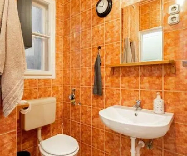 Balzac By Westend Mall With Balcony, Ac Apartament *