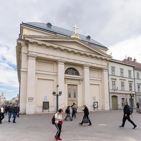 Balzac By Westend Mall With Balcony, Ac Daire Budapeşte